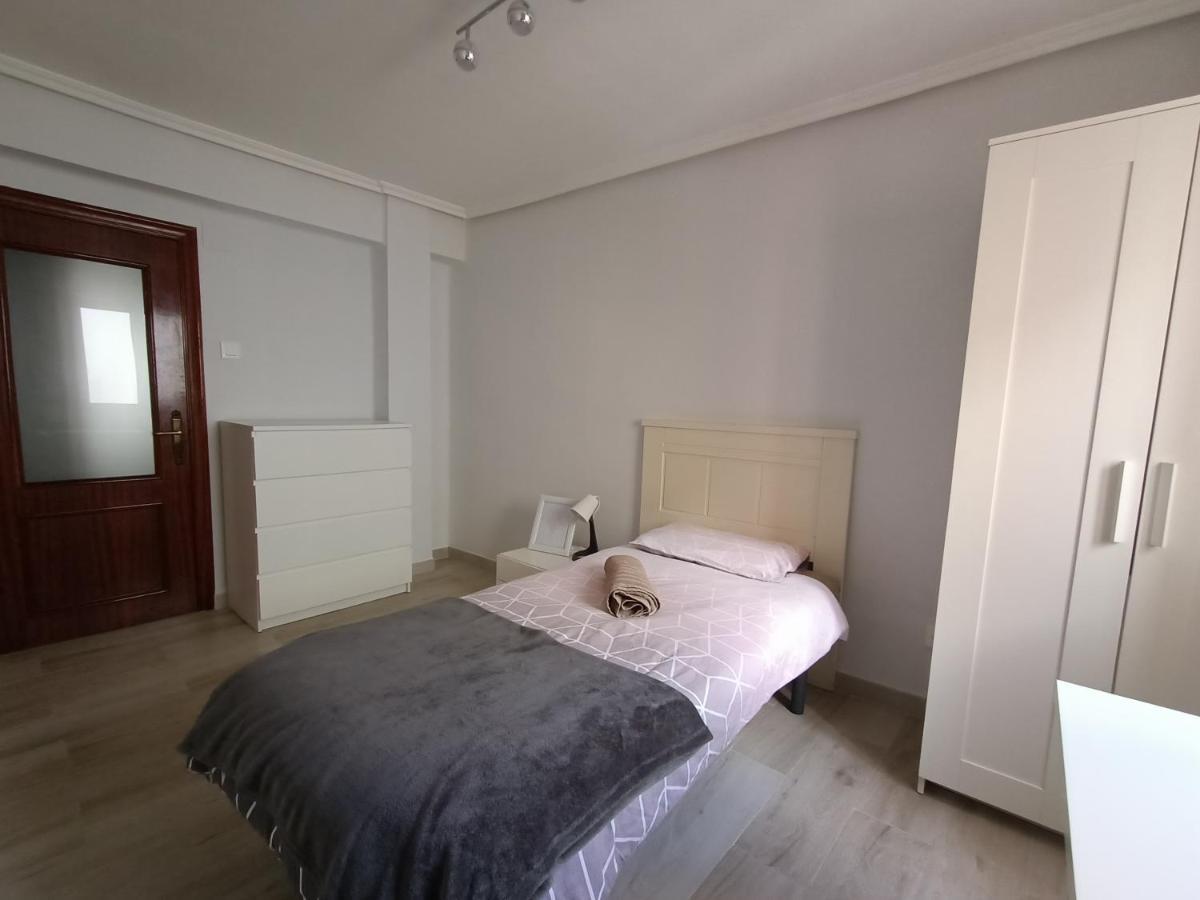 Piso San Roque 3 Hab Cerca Del Centro Y Universidad Apartman Santender Kültér fotó