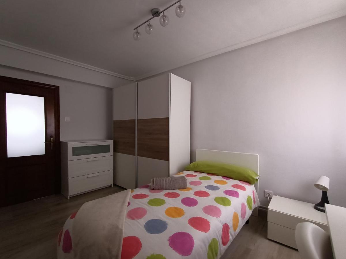 Piso San Roque 3 Hab Cerca Del Centro Y Universidad Apartman Santender Kültér fotó