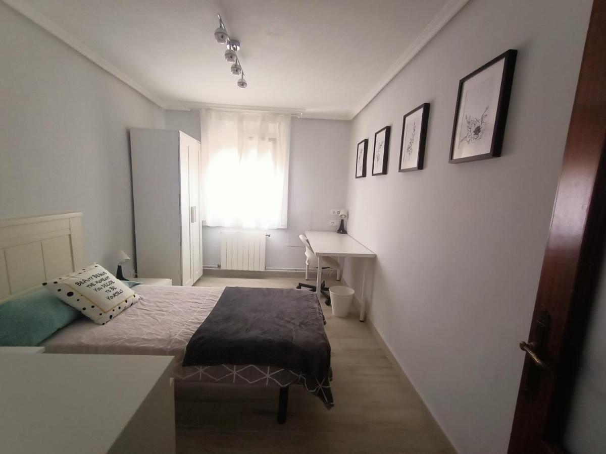 Piso San Roque 3 Hab Cerca Del Centro Y Universidad Apartman Santender Kültér fotó